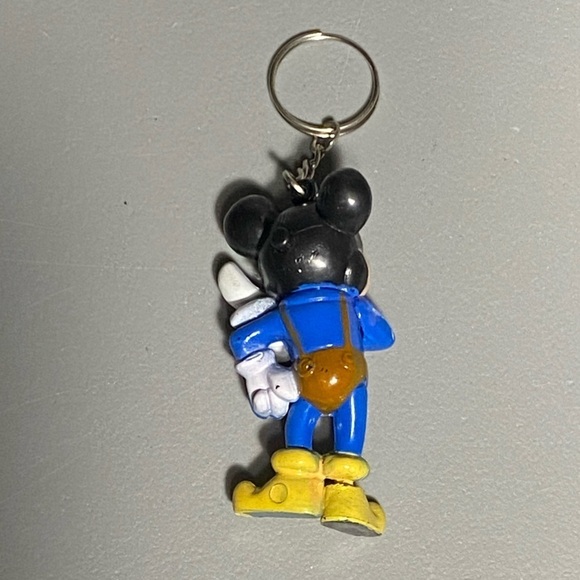 $5 ADD ON Vintage Mickey Mouse Plastic Key Chain - Picture 4 of 5